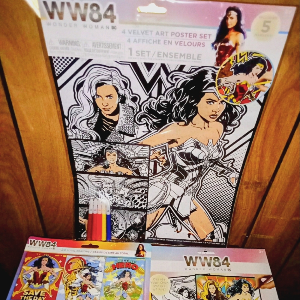 WONDERWOMAN Journal/diary& art BUNDLE